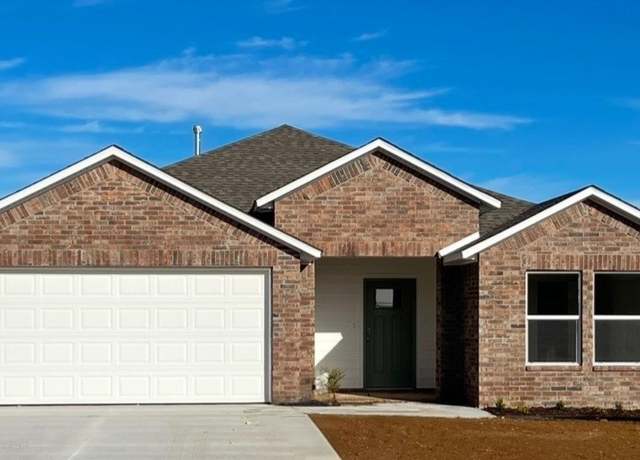 Property at 546 Arizona St, Farmington, AR 72730, 3 beds, 2 baths