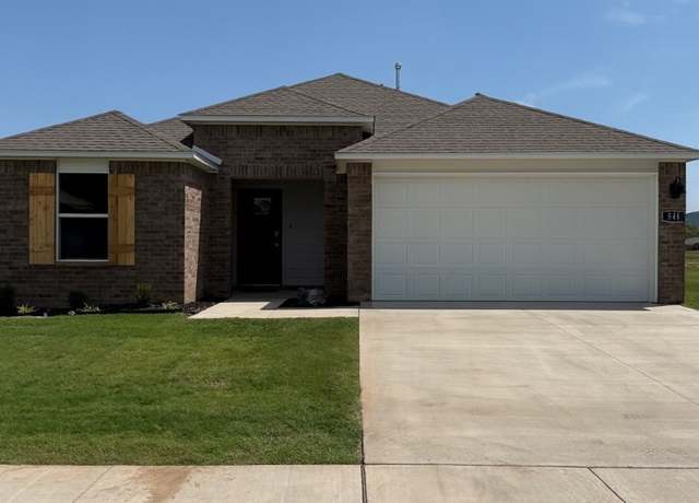 Property at 546 Arizona St, Fayetteville, AR 72730, 3 beds, 2 baths