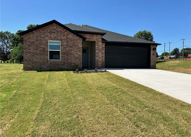 Property at 1675 Ridgeview Dr, Springdale, AR 72762, 4 beds, 3 baths