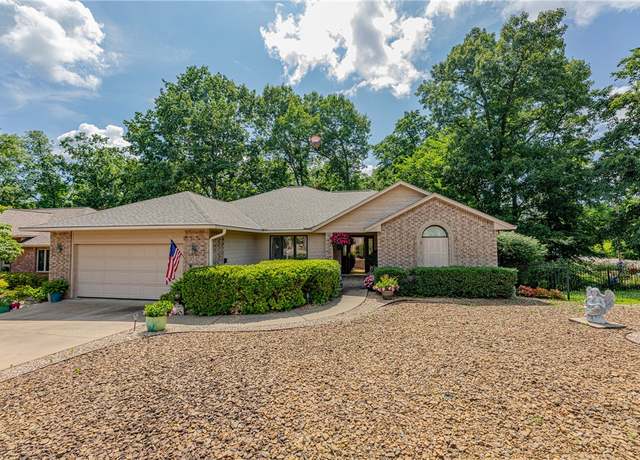 Property at 2 Kildonan Ln, Bella Vista, AR 72715, 3 beds, 2 baths