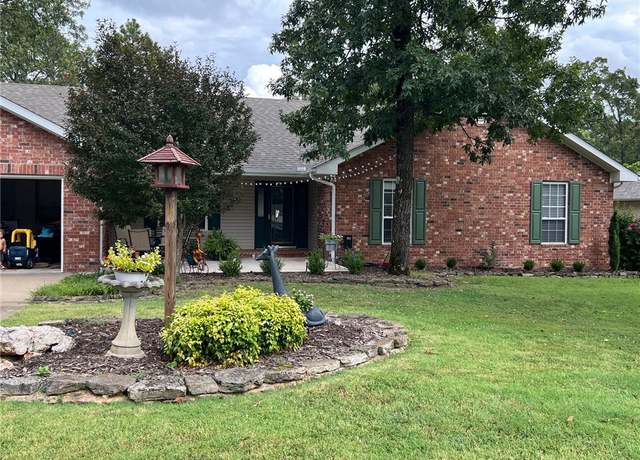 Property at 6 Belaire Dr, Holiday Island, AR 72631, 4 beds, 3 baths