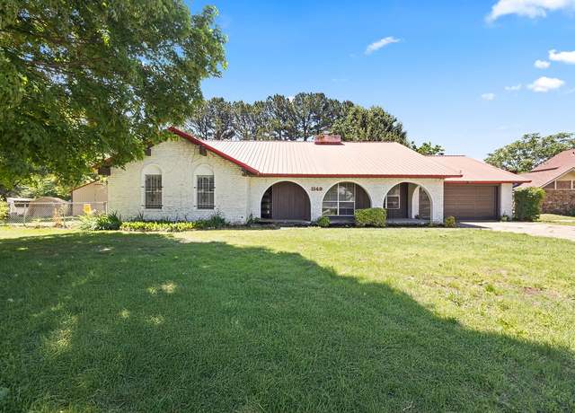 Property at 1149 Sunrise Ave, Springdale, AR 72764, 3 beds, 2 baths