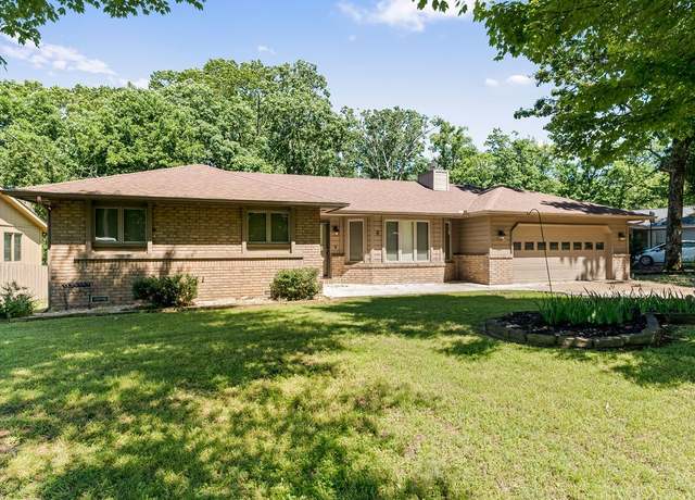 Property at 4 Wincanton Ln, Bella Vista, AR 72715, 3 beds, 2 baths