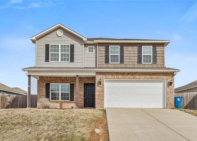 Property at 805 SW Green World St, Bentonville, AR 72712, 4 beds, 2.5 baths