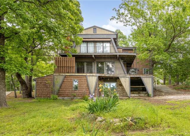 Property at 13 Rancho Vista Ln, Holiday Island, AR 72631, 3 beds, 3 baths