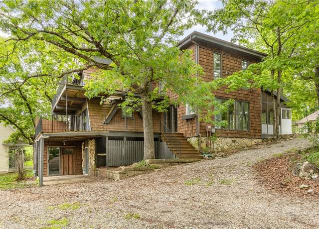 Property at 13 Rancho Vista Ln, Holiday Island, AR 72631, 3 beds, 3 baths