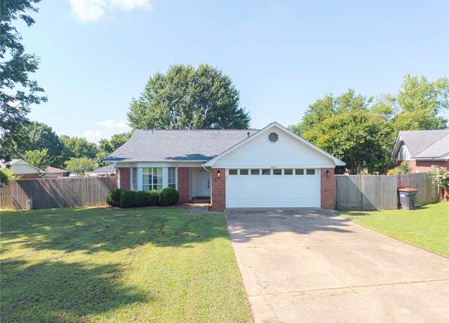 Property at 2406 Lisa Ct, Van Buren, AR 72956, 3 beds, 2 baths