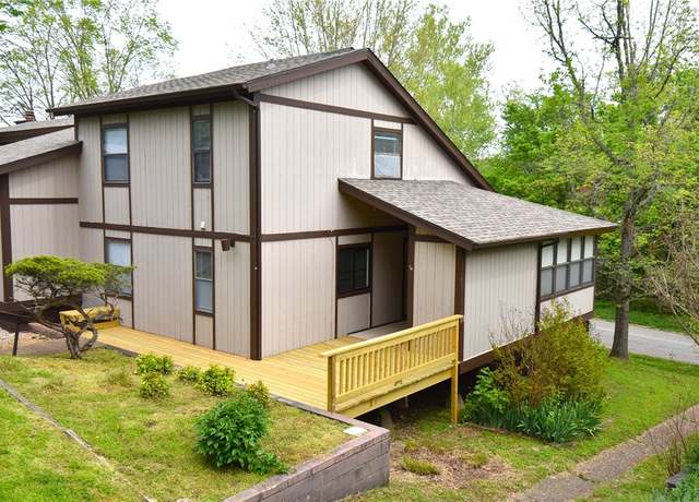 Property at 7 White Oak Dr, Holiday Island, AR 72631, 2 beds, 2 baths