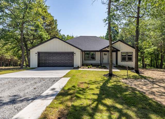 Property at 19348 Hwy 303, Springdale, AR 72764, 3 beds, 2 baths