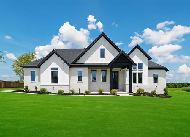 Property at 3130 Cambridge St, Bentonville, AR 72713, 5 beds, 3.5 baths