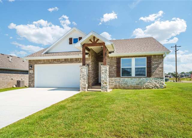 Property at 1722 Bugg St, Pea Ridge, AR 72751, 4 beds, 2 baths