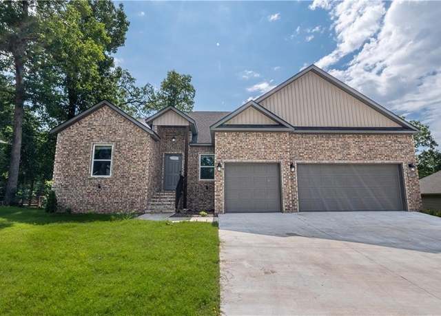 Property at 37 Brierfield Ln, Bella Vista, AR 72714, 4 beds, 3 baths