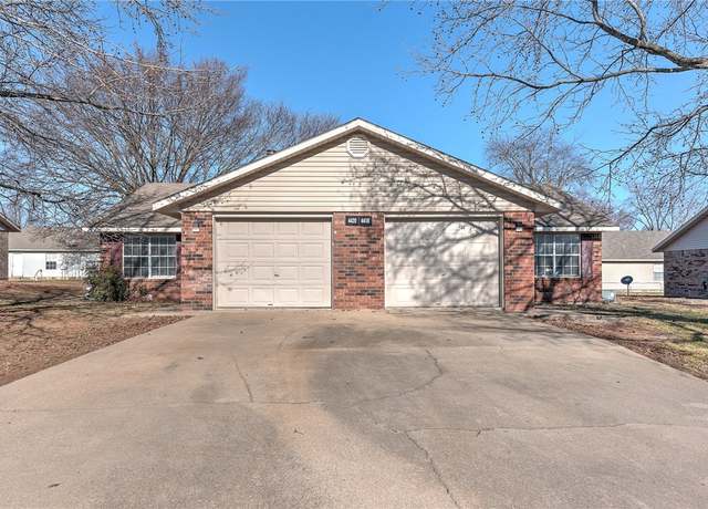 Property at 4418 & 4420 W Franciscan Trl, Fayetteville, AR 72704, 4 beds, 3 baths