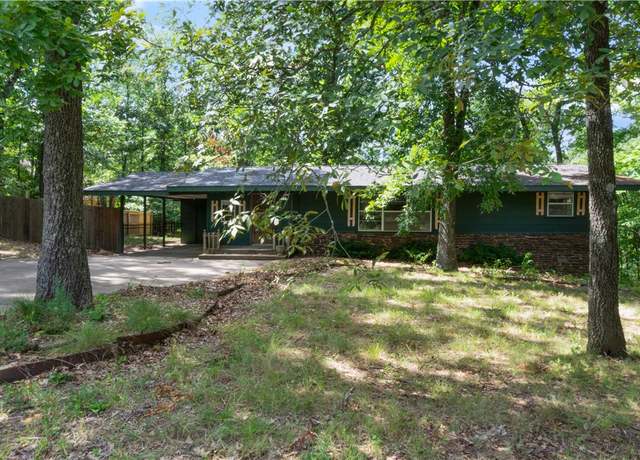 Property at 17 Mildenhall Dr, Bella Vista, AR 72714, 2 beds, 2 baths