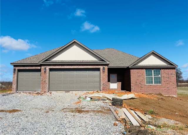 Property at 2550 Peterson Rd, Gentry, AR 72734, 4 beds, 2.5 baths