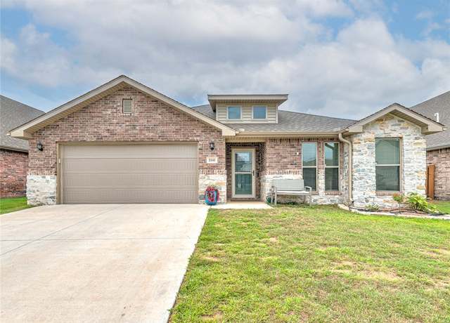 Property at 2141 Periwinkle Pl, Centerton, AR 72719, 3 beds, 2 baths