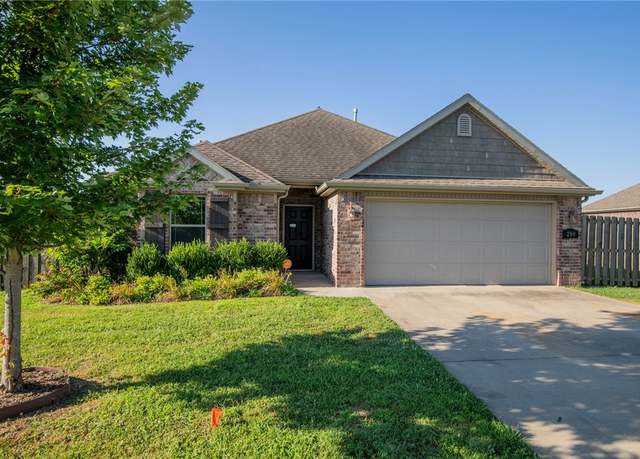 Property at 200 Sullivans Way, Centerton, AR 72719, 3 beds, 2 baths