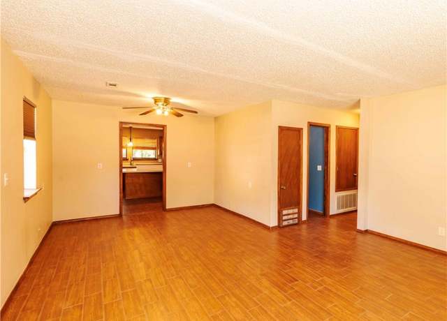Property at 240 Peerson St, Fayetteville, AR 72701, 3 beds, 2 baths