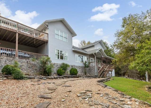 Property at 26 White River Ln, Holiday Island, AR 72631, 3 beds, 3 baths