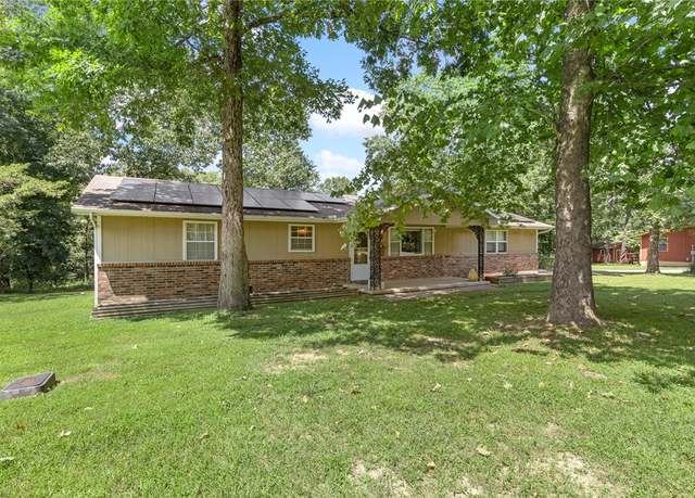 Property at 261 S Lake Park Loop, Mountain Home, AR 72653, 3 beds, 2 baths
