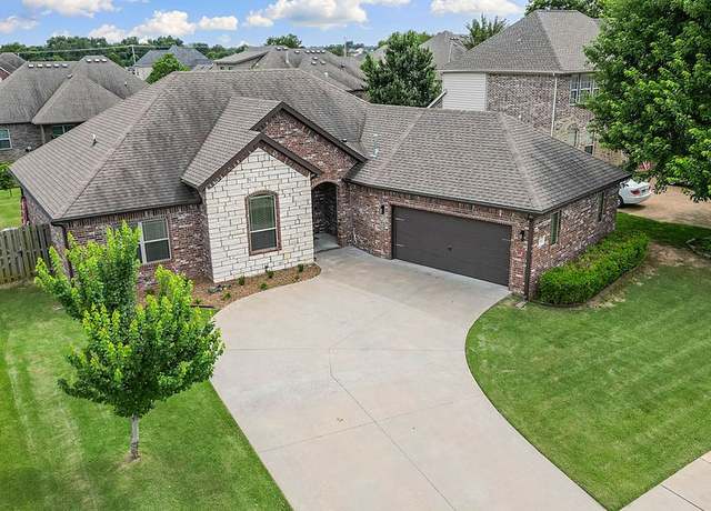 Property at 6305 Shady Side Ave, Bentonville, AR 72713, 4 beds, 2.5 baths