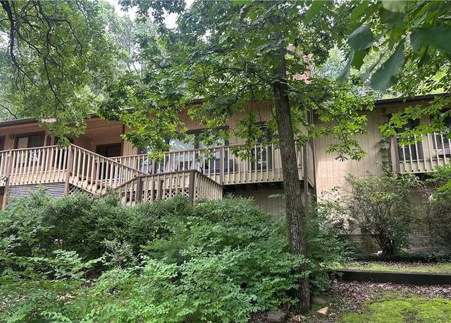 Property at 2510 Jimmie Ave, Fayetteville, AR 72703, 3 beds, 2 baths