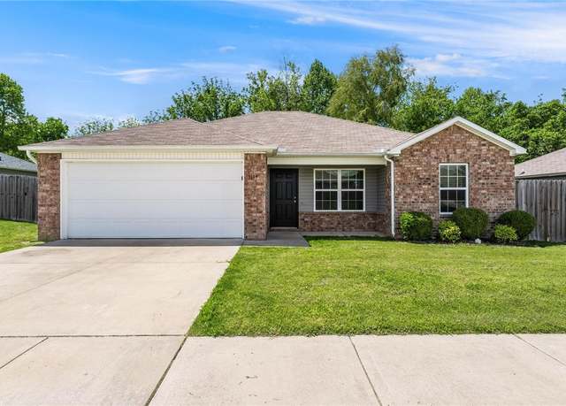 Property at 1199 S Splash Dr, Fayetteville, AR 72701, 3 beds, 2 baths