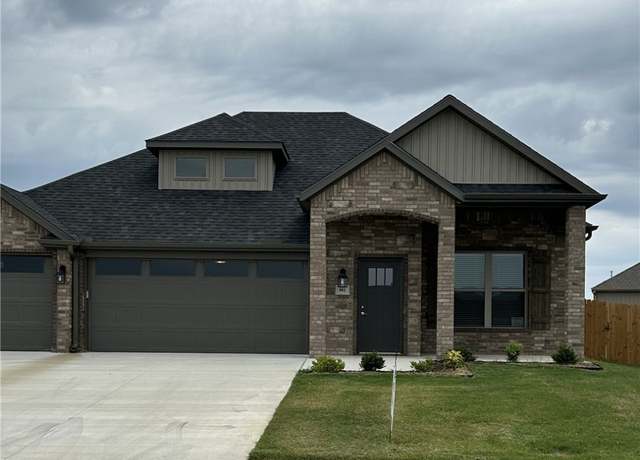 Property at 661 Summer Ln, Prairie Grove, AR 72753, 3 beds, 2 baths