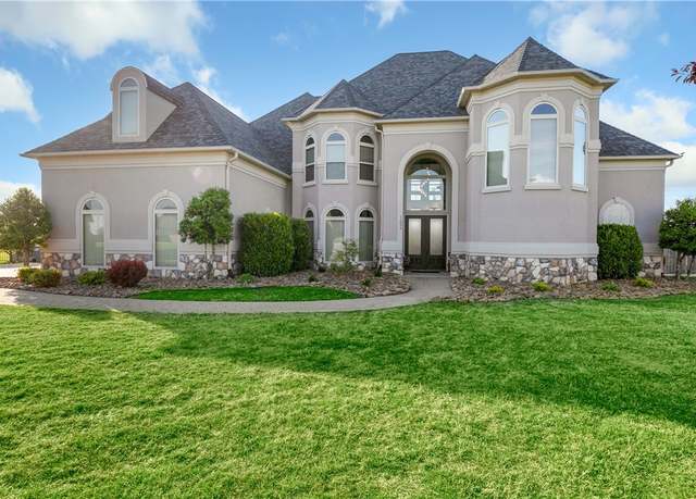Property at 11896 Lakenheath Dr, Bentonville, AR 72712, 5 beds, 3.5 baths