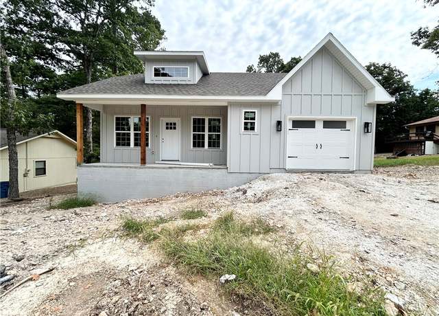 Property at 2 Witney Ln, Bella Vista, AR 72714, 2 beds, 2 baths