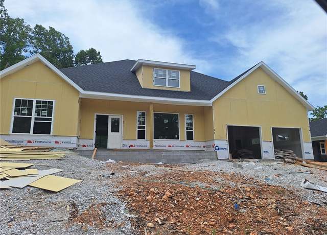 Property at 37 Selkirk Dr, Bella Vista, AR 72715, 3 beds, 3 baths