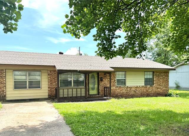 Property at 29 5th Ave, Dardanelle, AR 72834, 3 beds, 1 bath
