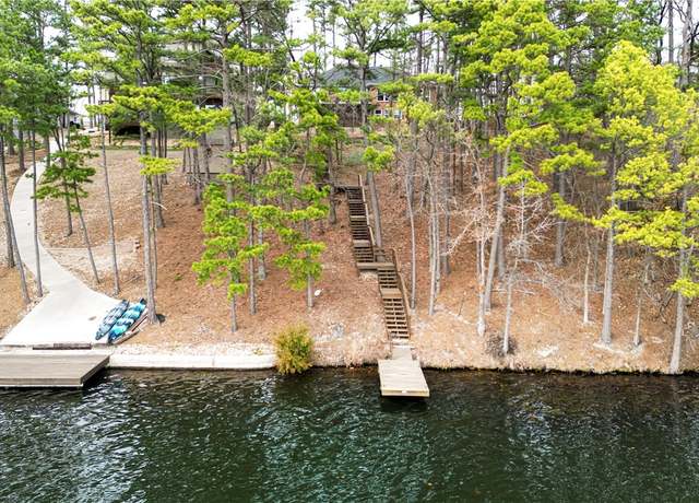 Property at 44 Devizis Dr, Bella Vista, AR 72714, 4 beds, 3 baths