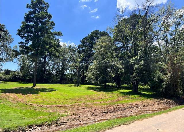 Property at 411 Mountain View Ct, Russellville, AR 72802