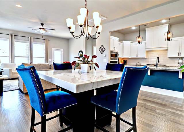 Property at 1431 Cave Stream Dr, Cave Springs, AR 72718, 3 beds, 2.5 baths