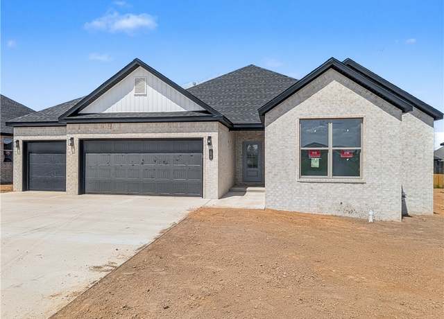Property at 7820 Scenic Valley Ave, Springdale, AR 72762, 4 beds, 2.5 baths