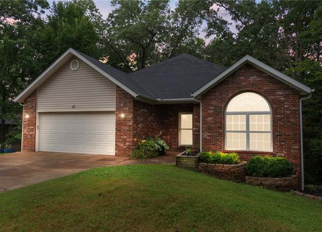 Property at 47 Cresswell Dr, Bella Vista, AR 72714, 4 beds, 3 baths