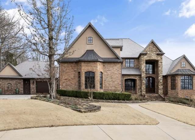 Property at 2369 E Ridgewood Ln, Fayetteville, AR 72703, 6 beds, 8 baths