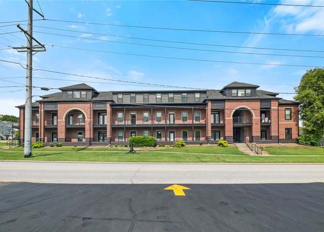 Property at 1115 N Leverett Ave #102, Fayetteville, AR 72703, 3 beds, 2 baths