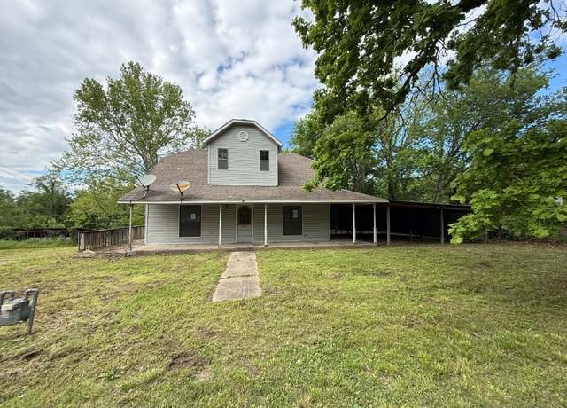 Property at 308 Flickinger St, Sulphur Springs, AR 72768, 3 beds, 2 baths