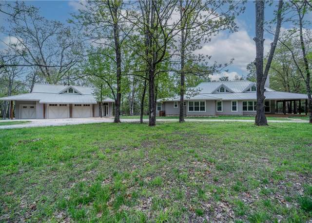 Property at 19643 Indigo Dr, Rogers, AR 72756, 2 beds, 2.5 baths