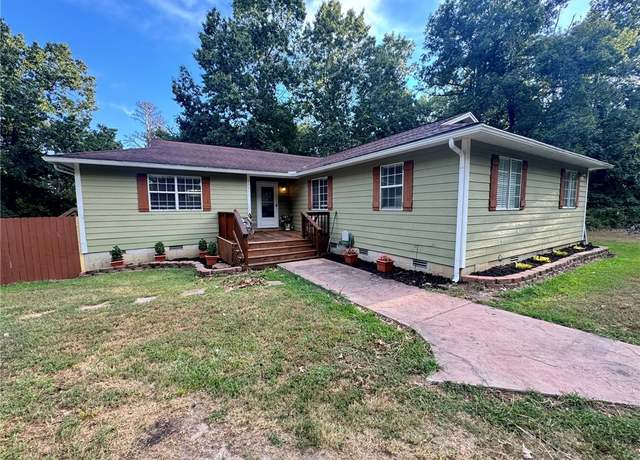 Property at 10851 Big Piney Dr, Omaha, AR 72662, 4 beds, 2 baths