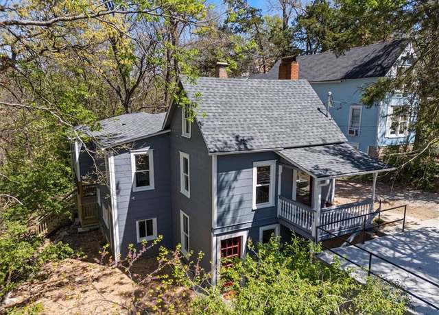 Property at 5 Kingshighway, Eureka Springs, AR 72632, 3 beds, 3 baths