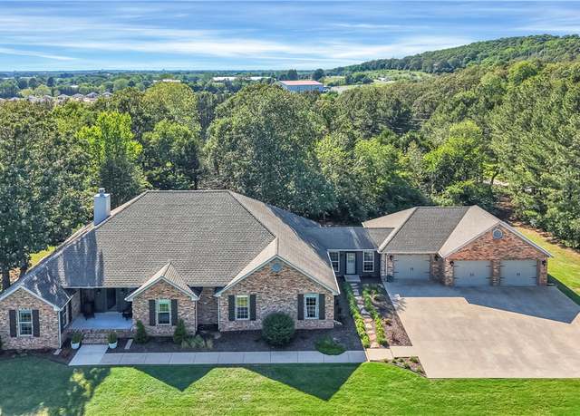 Property at 19859 Neills Bluff Rd, Springdale, AR 72764, 4 beds, 3 baths