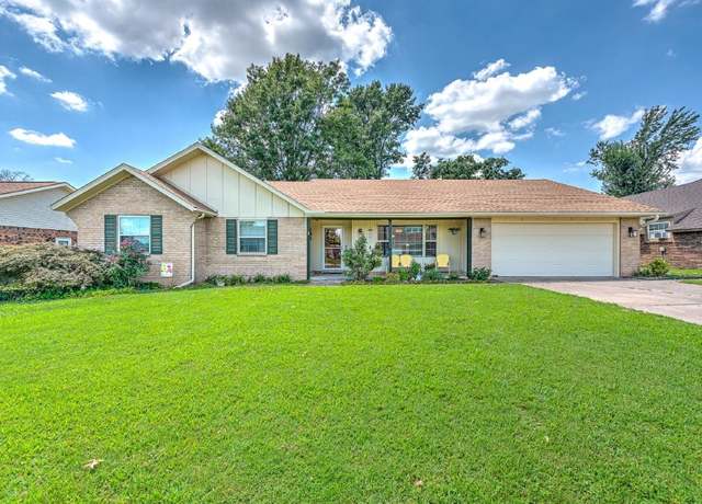 Property at 1402 S Countrywood Pl, Rogers, AR 72758, 3 beds, 2.5 baths