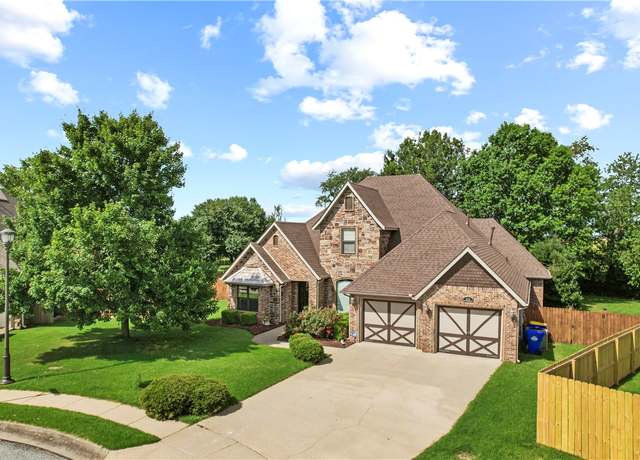Property at 4130 Willowbend Dr, Rogers, AR 72758, 5 beds, 3.5 baths