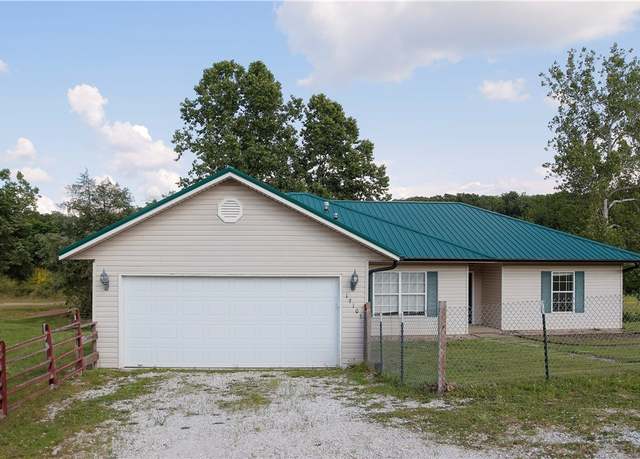 Property at 19105 Feather Hill Rd, Elkins, AR 72727, 4 beds, 2 baths