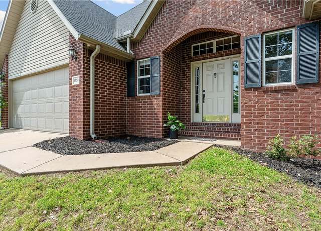 Property at 4730 Woodside Ln, Springdale, AR 72762, 3 beds, 2.5 baths