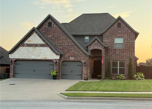 Property at 6400 S 46th Blvd, Rogers, AR 72758, 5 beds, 3.5 baths