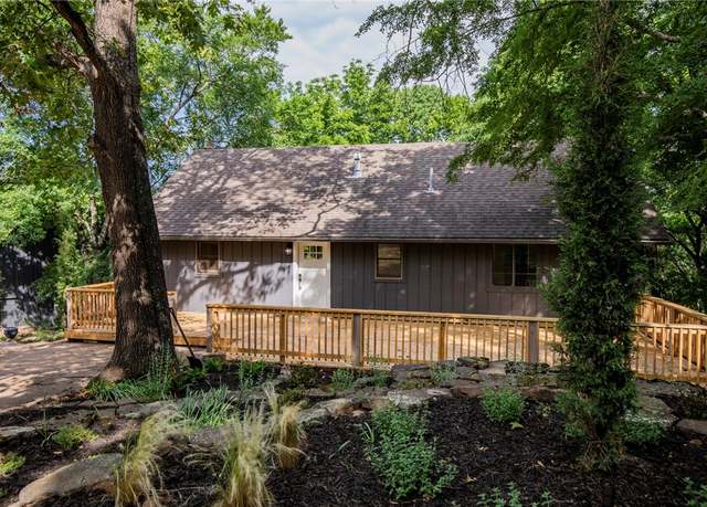 Property at 21158 Rocky Ridge Pl, Garfield, AR 72732, 3 beds, 3 baths